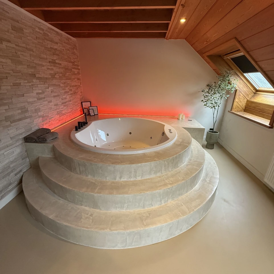 jacuzzi in de welness